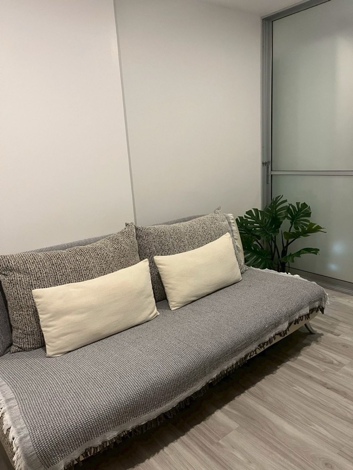 For RentCondoRamkhamhaeng, Hua Mak : Rental Condo Ramkhamhaeng, beautiful room, new room, 1 hand