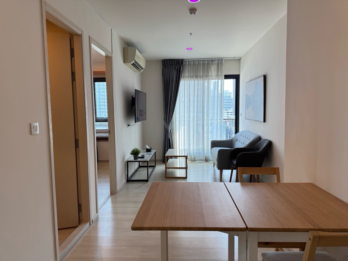 ให้เช่าคอนโดพระราม 9 เพชรบุรีตัดใหม่ RCA : 🏙️ Life Asoke - ตกแต่งใหม่ พร้อมเข้าอยู่ !