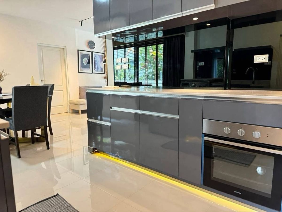 ให้เช่าบ้านบางนา แบริ่ง ลาซาล : 💥ForRent💥3Bed • Centro Bangna KM.7 🏡 Near Mega Bangna‼️ Ready to move in ‼️  Fully Furnished ✨