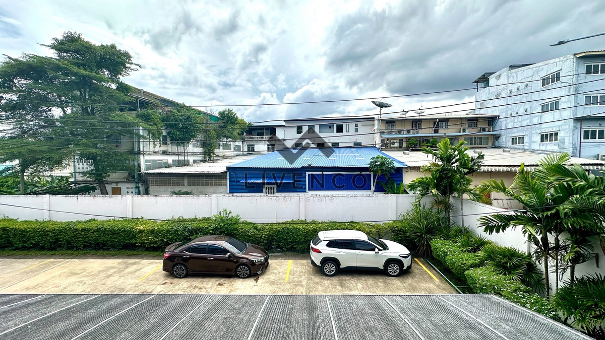 ขายทาวน์โฮมเอกชัย บางบอน : ขายบ้าน ทาวน์โฮม 2ชั้น The exclusive (สาทร-กัลปพฤกษ์) พื้นที่รอบบ้าน  Size ใหญ่พิเศษ 