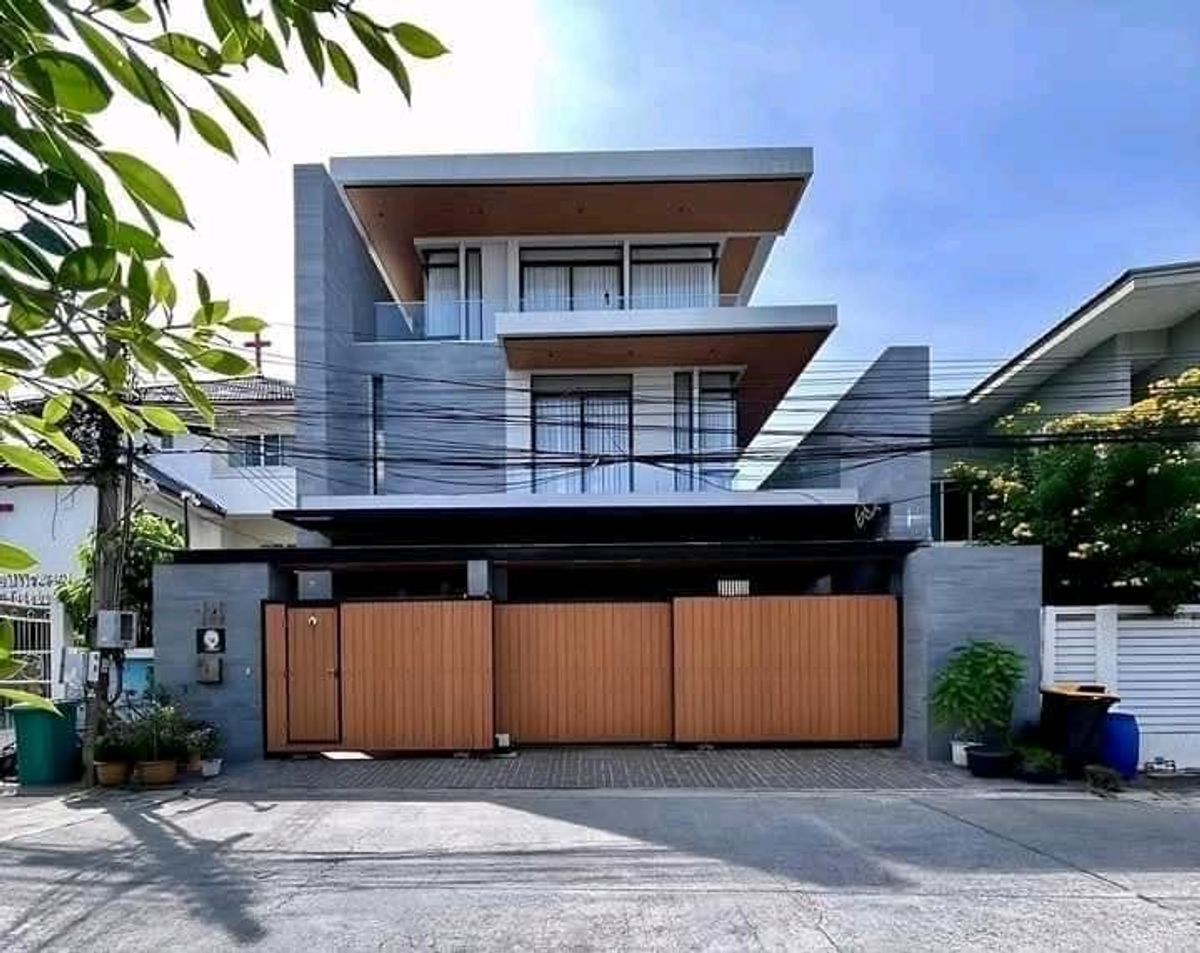 ขายบ้านโชคชัย4 ลาดพร้าว71 : ขาย #บ้านเดี่ยว หมู่บ้านต.รวมโชค ถนนโชคชัย4 ซอย54 แยก2 📞066-165-9828 #ใกล้btsโชคชัย4 #ย่านโชคชัย4 #ตอรวมโชคโชคชัย4
