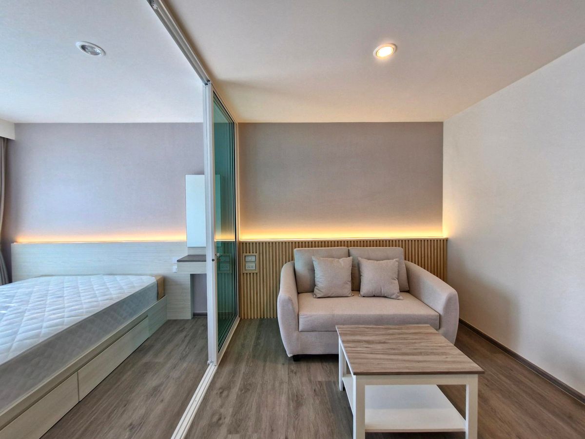 ให้เช่าคอนโดบางนา แบริ่ง ลาซาล : ว่าง Regent home บางนา Line ID: 0982162681