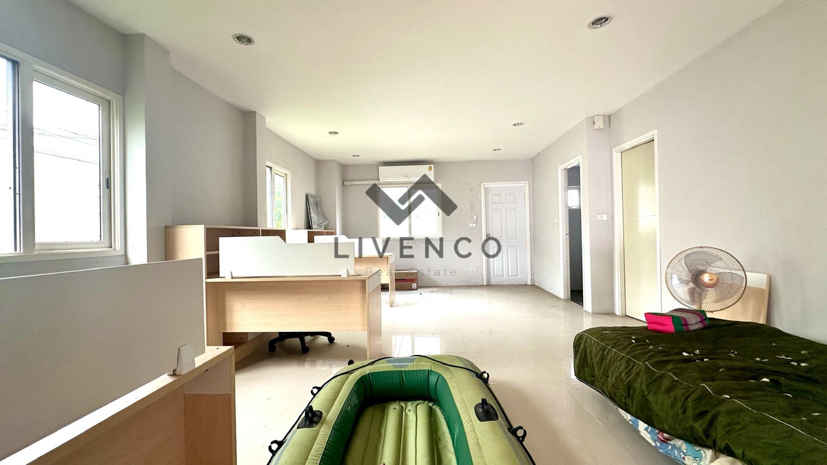 ขายทาวน์โฮมเอกชัย บางบอน : ขายบ้าน ทาวน์โฮม 2ชั้น The exclusive (สาทร-กัลปพฤกษ์) พื้นที่รอบบ้าน  Size ใหญ่พิเศษ 