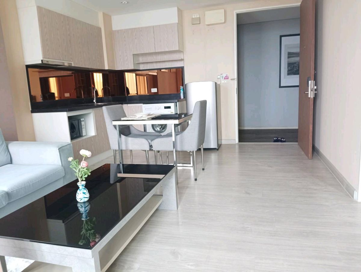 ให้เช่าคอนโดสุขุมวิท อโศก ทองหล่อ : for rent in eakkamai 