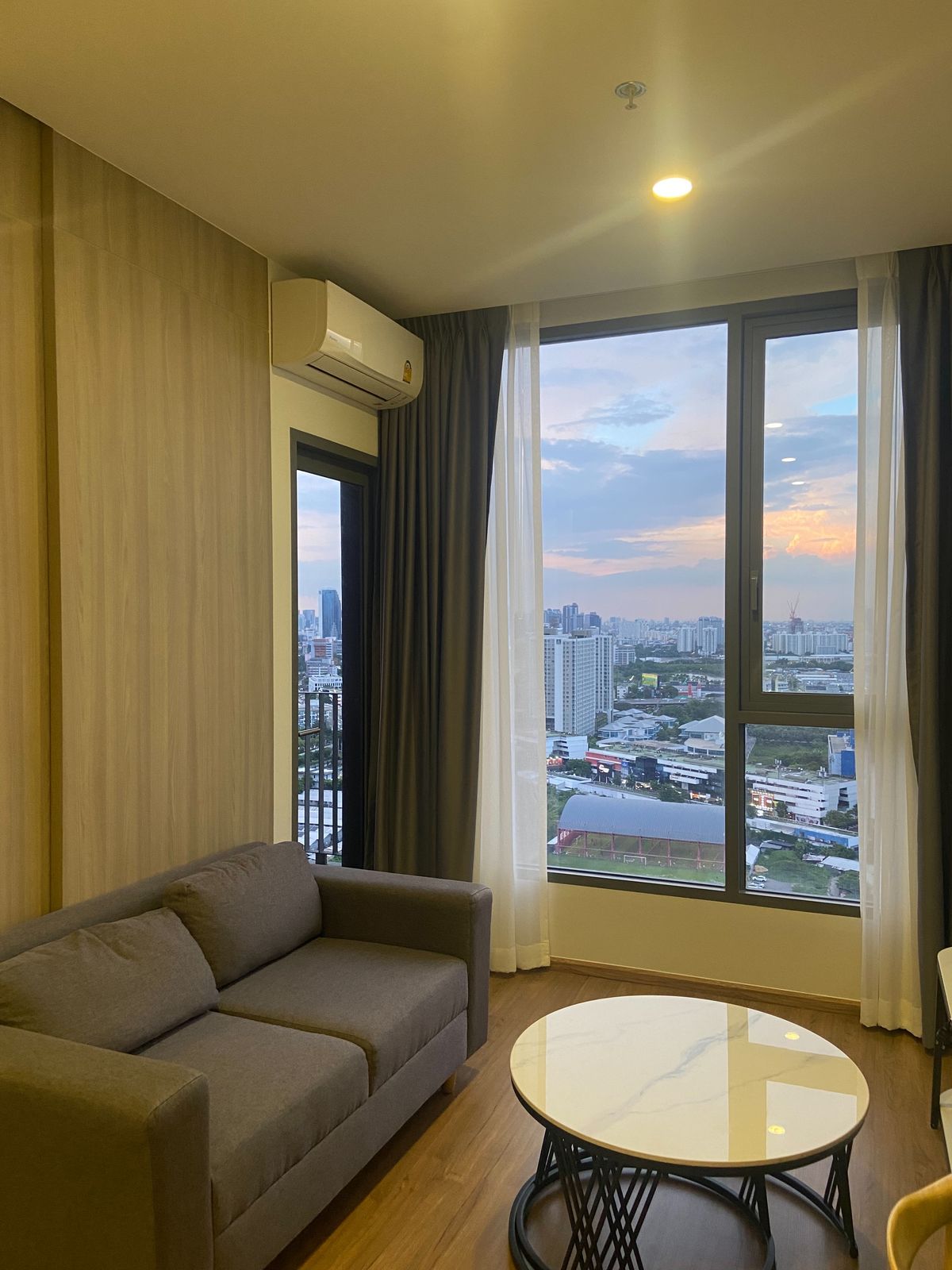 ให้เช่าคอนโดพระราม 9 เพชรบุรีตัดใหม่ RCA : ให้เช่า Cloud Thonglor - Phetchaburi ห้องสวยหรูพร้อมเข้าอยู่