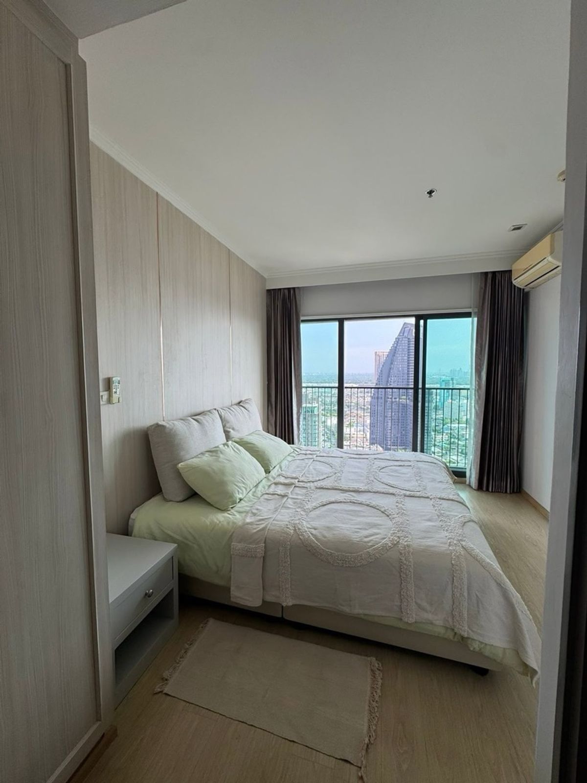 For SaleCondoSukhumvit, Asoke, Thonglor : Sell ​​NOBEL REMIX, next to BTS Thonglor, 3 bedrooms, size 167.95 SQ.M, only 33 MB. Contact 086-795-9997 (Jimmy).