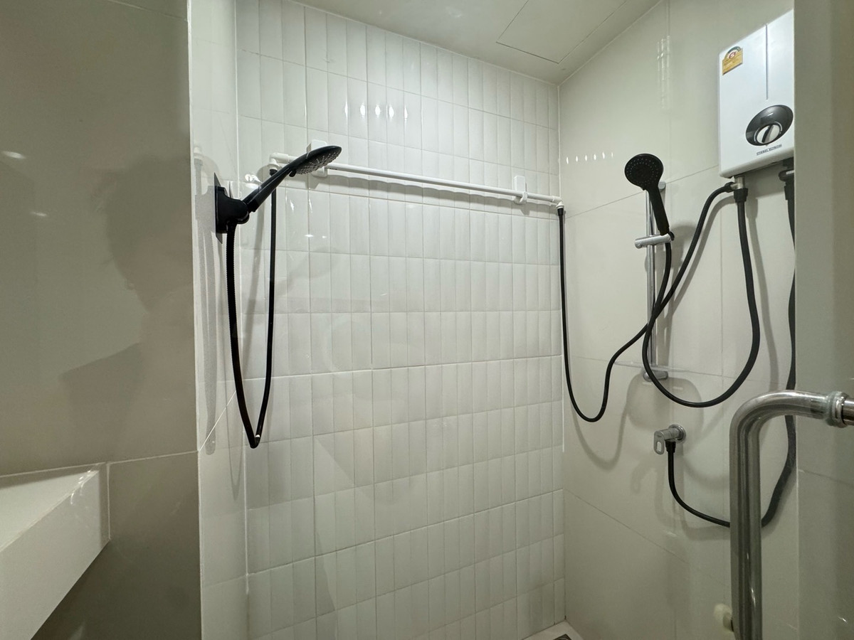 ให้เช่าคอนโดพระราม 9 เพชรบุรีตัดใหม่ RCA : 🏙️ Life Asoke - ตกแต่งใหม่ พร้อมเข้าอยู่ !