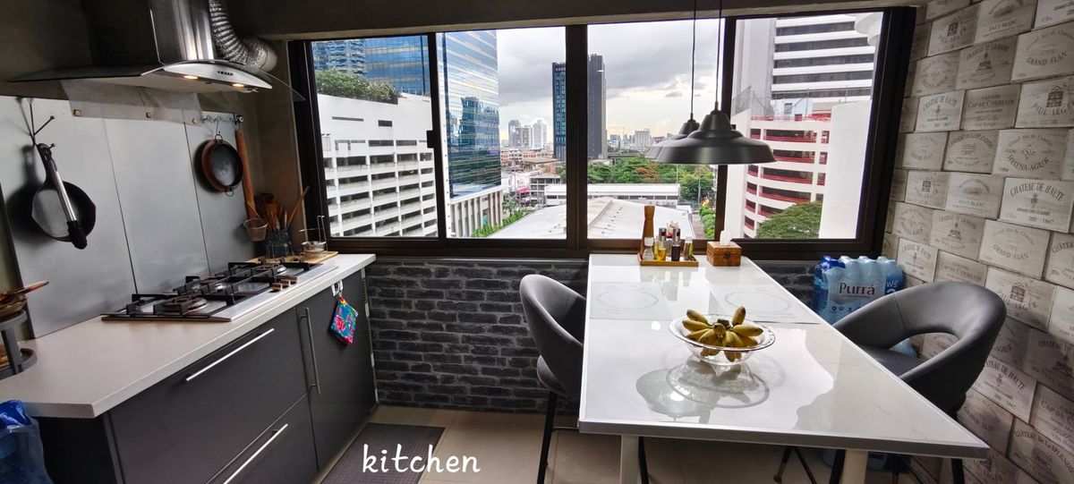 ขายคอนโดสุขุมวิท อโศก ทองหล่อ : 🏙️ ขายคอนโดหรู Rare Unit Pent House  ใจกลางสุขุมวิท Beverly Tower สุขุมวิท 13/1 – ใกล้ BTS นานา อโศก