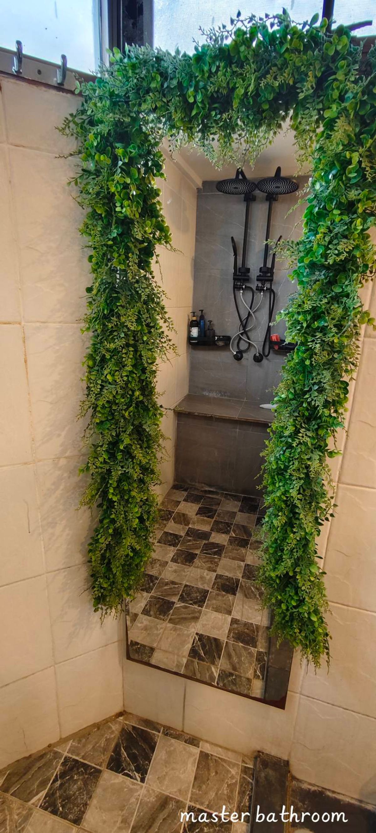 ขายคอนโดสุขุมวิท อโศก ทองหล่อ : 🏙️ ขายคอนโดหรู Rare Unit Pent House  ใจกลางสุขุมวิท Beverly Tower สุขุมวิท 13/1 – ใกล้ BTS นานา อโศก