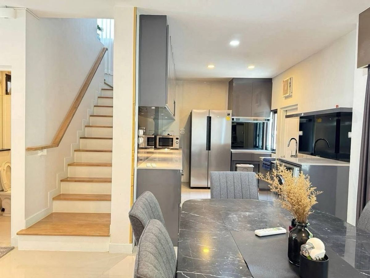 ให้เช่าบ้านบางนา แบริ่ง ลาซาล : 💥ForRent💥3Bed • Centro Bangna KM.7 🏡 Near Mega Bangna‼️ Ready to move in ‼️  Fully Furnished ✨