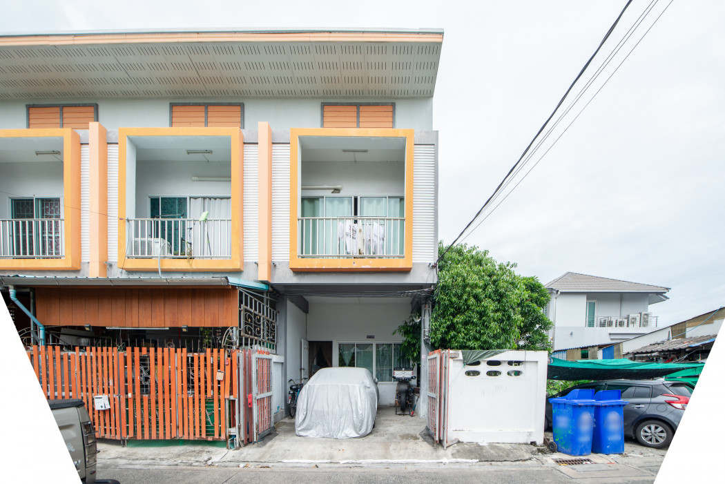 ขายทาวน์โฮมนนทบุรี บางใหญ่ บางบัวทอง : ขายทาวน์โฮม ซอยมิตรประชา 43 หมู่บ้านมิตรประชา เนื่อที่ 26 ตรว ใกล้ถนนติวานนท์