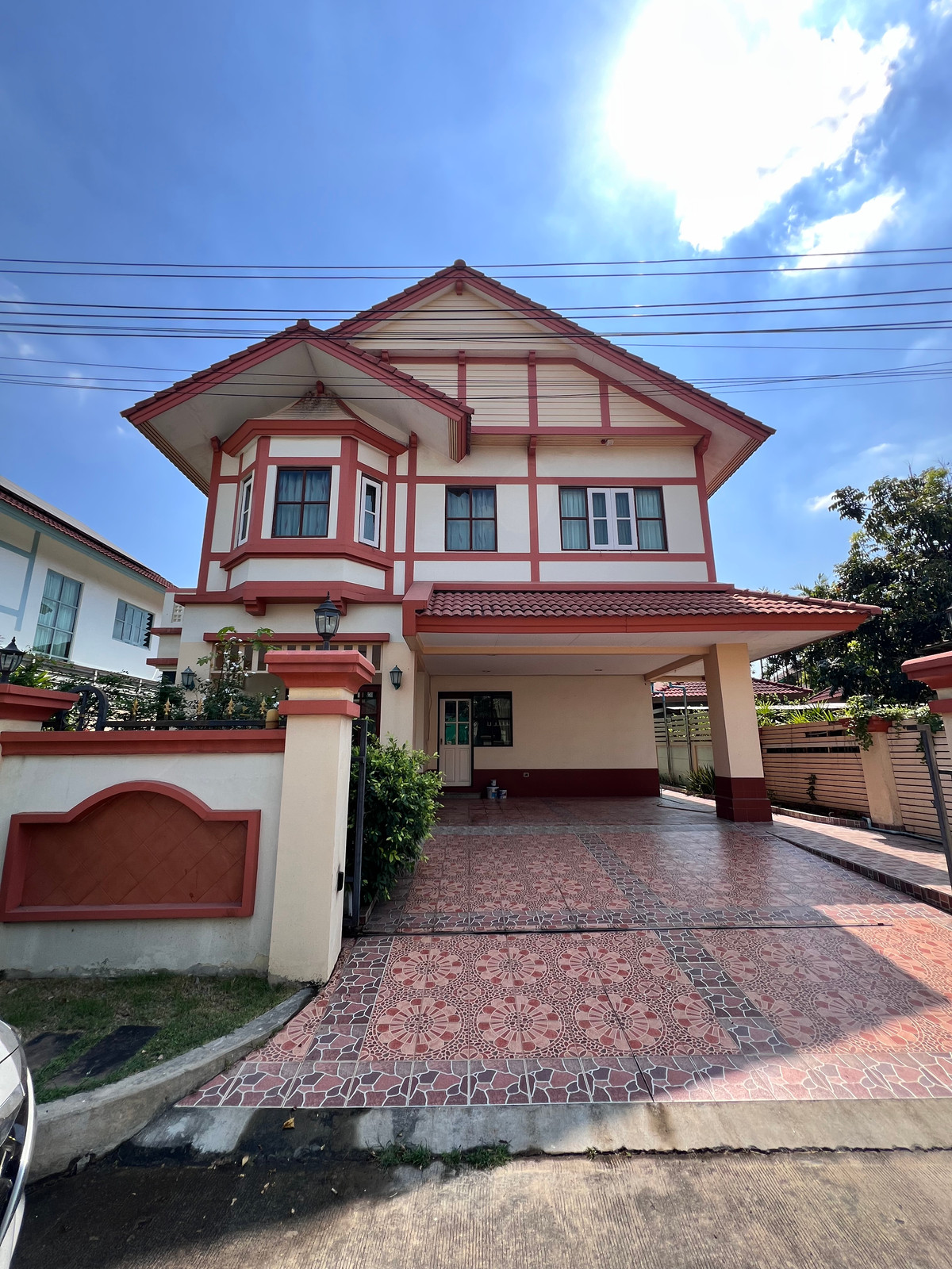 For RentHouseRama5, Ratchapruek, Bangkruai : Rent a luxury house with GLASSHOUSE & Amp; Beautiful garden behind the corner near Rama 5 circulation