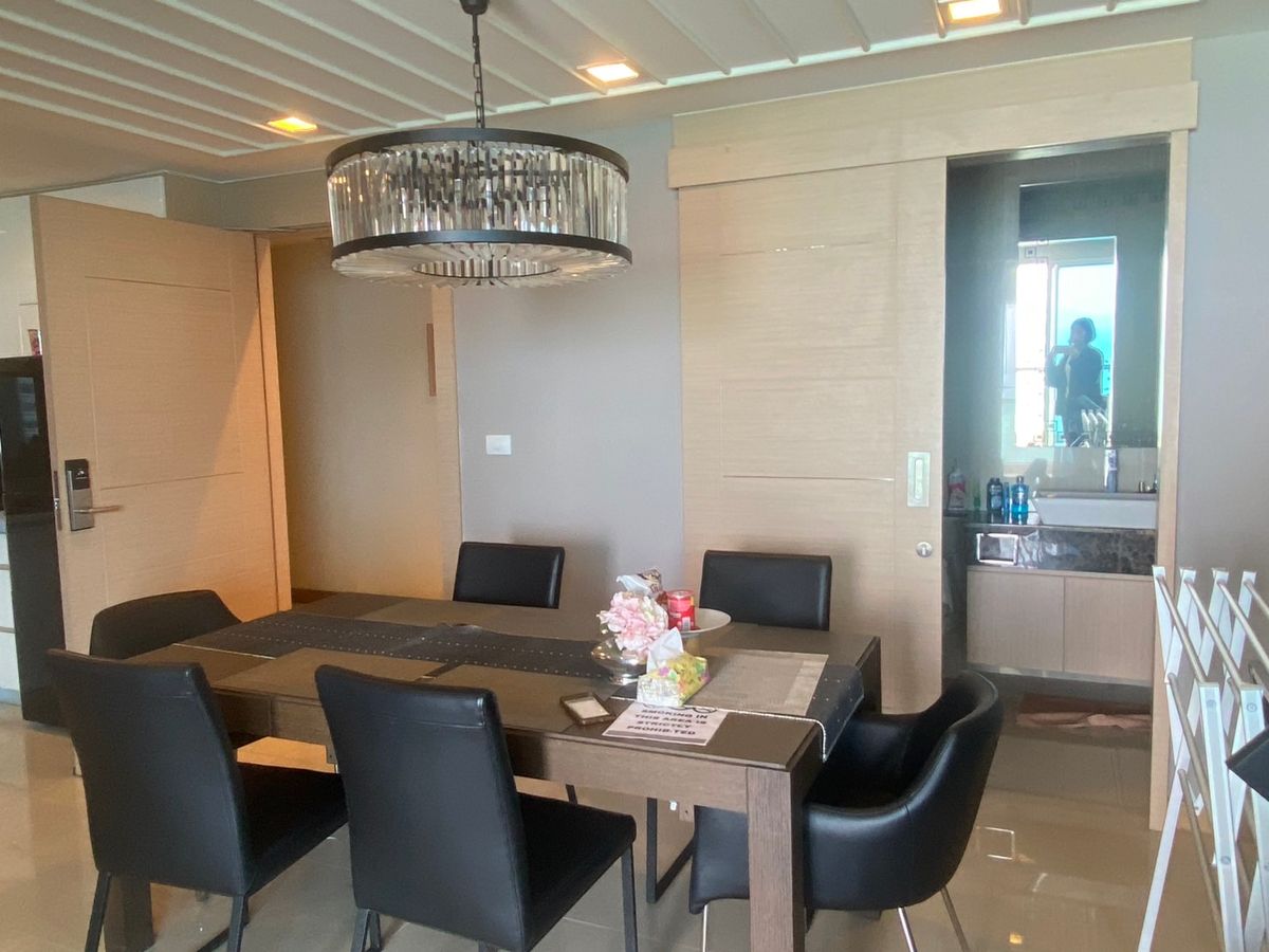 ขายคอนโดพัทยา บางแสน ชลบุรี สัตหีบ : for sale condo the palm wongamt beach front pattaya 2 Bed (S03-2085) 