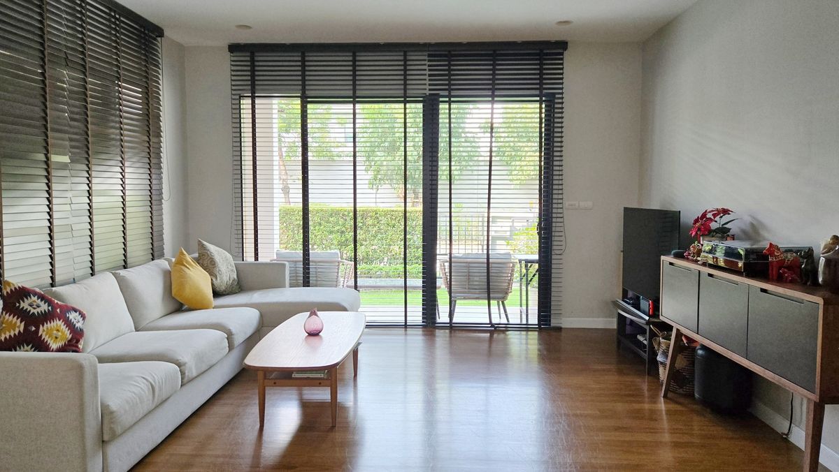 ขายบ้านปิ่นเกล้า จรัญสนิทวงศ์ : 🏡 ขายบ้านเดี่ยวหลังมุม หมู่บ้านเศรษฐสิริ จรัญ – ปิ่นเกล้า แปลงใหญ่ ติดสวน ไม่มีบ้านตรงข้าม ร่มรื่น เงียบสงบ เป็นส่วนตัว 🌿