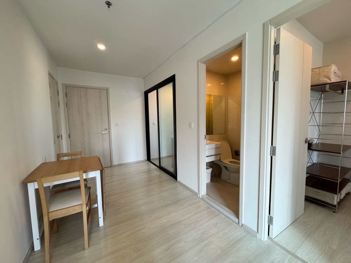 ให้เช่าคอนโดพระราม 9 เพชรบุรีตัดใหม่ RCA : 🏙️ Life Asoke - ตกแต่งใหม่ พร้อมเข้าอยู่ !