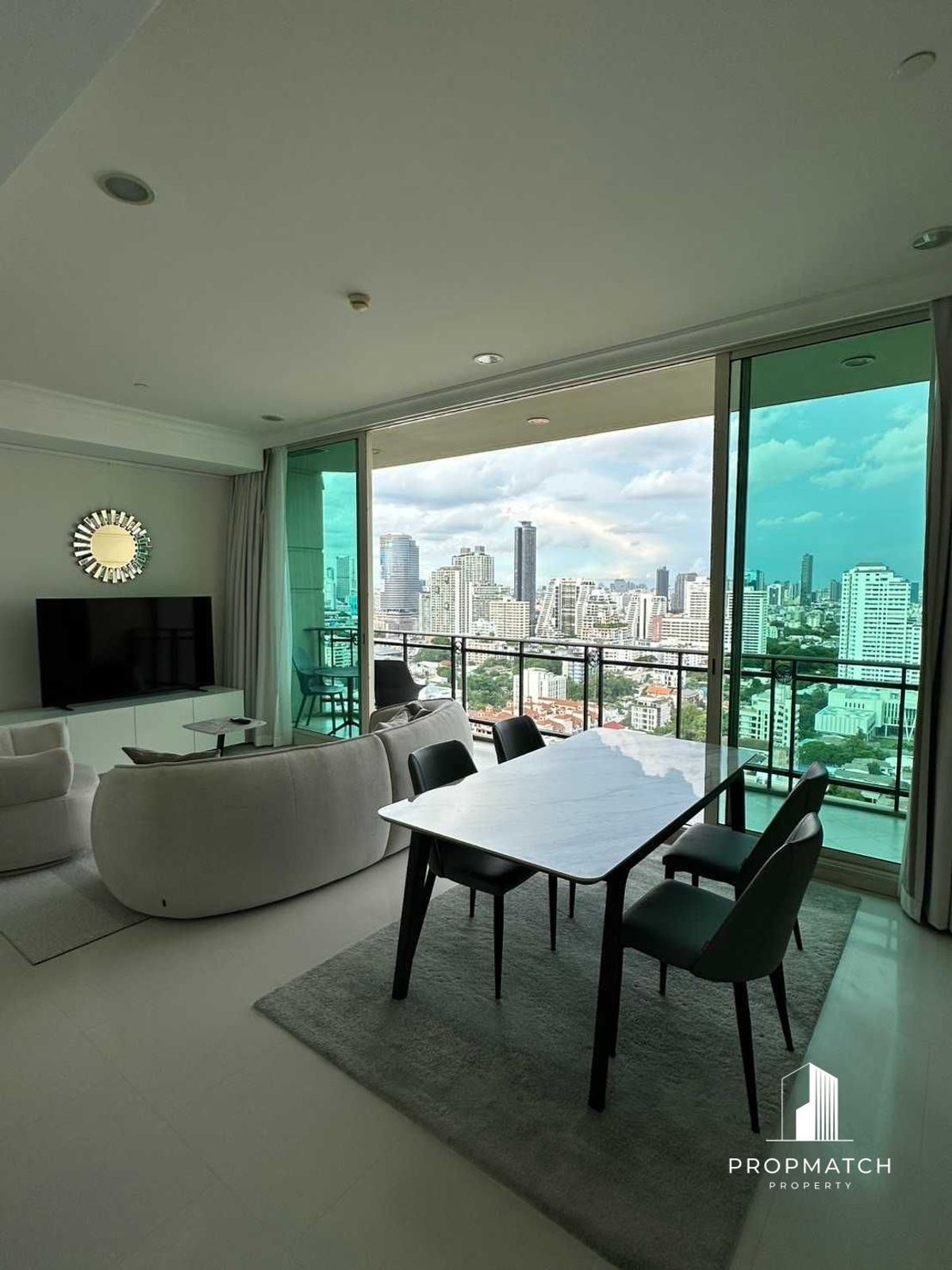 ให้เช่าคอนโดสุขุมวิท อโศก ทองหล่อ : ✨Flash Deal ✨Royce Private Residences Sukhumvit 31(2Bed2Bath111SQM.)แต่งครบพร้อมอยู่ !! เพียง 85,000 บาทต่อเดือน Tel.0981315848 @propmatch