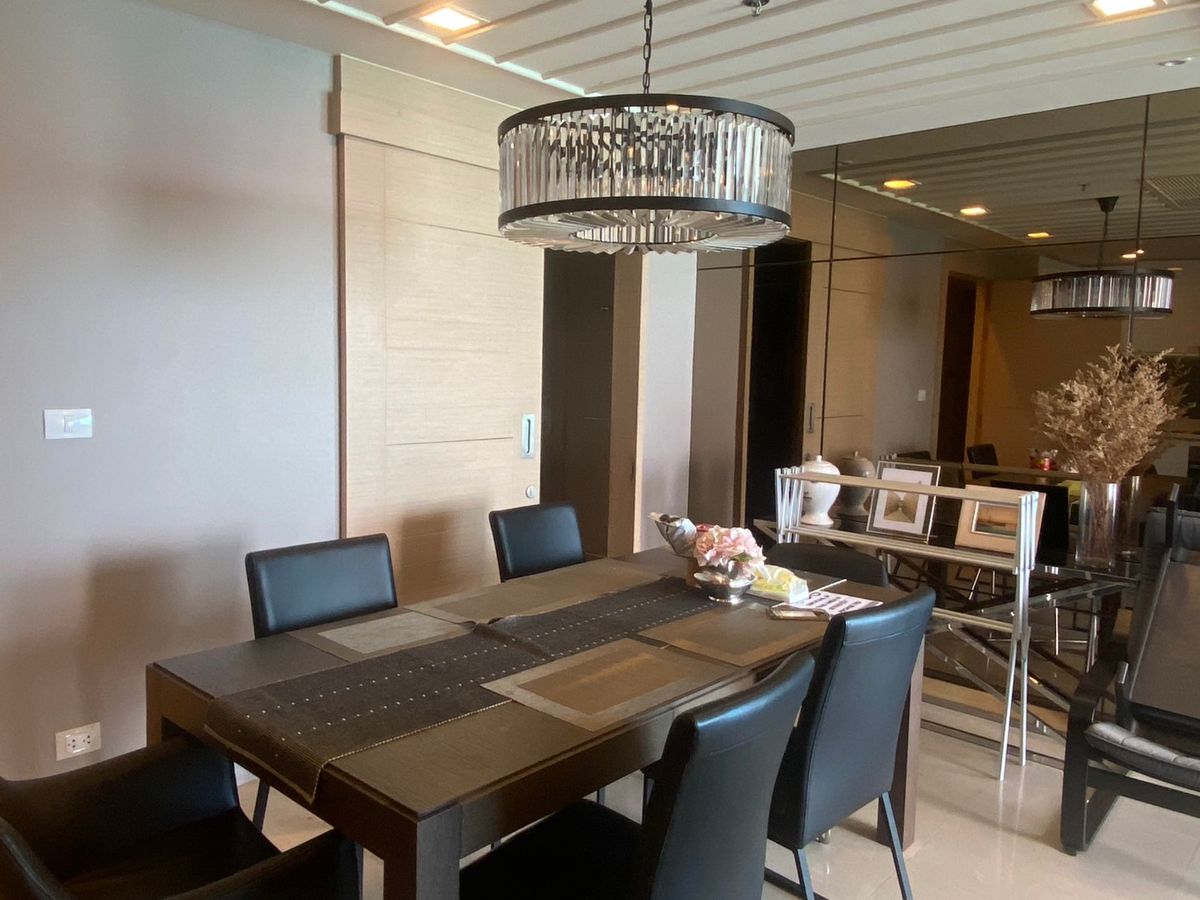 ขายคอนโดพัทยา บางแสน ชลบุรี สัตหีบ : for sale condo the palm wongamt beach front pattaya 2 Bed (S03-2085) 