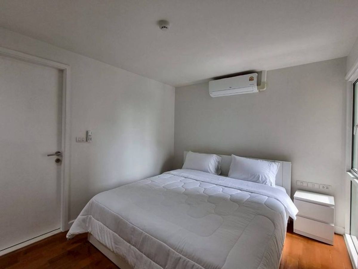 ให้เช่าคอนโดสุขุมวิท อโศก ทองหล่อ : Pet friendly Condo for rent
