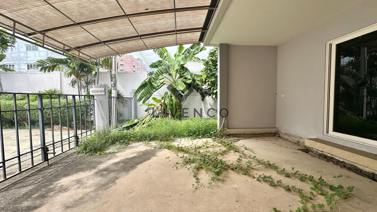 ขายทาวน์โฮมเอกชัย บางบอน : ขายบ้าน ทาวน์โฮม 2ชั้น The exclusive (สาทร-กัลปพฤกษ์) พื้นที่รอบบ้าน  Size ใหญ่พิเศษ 