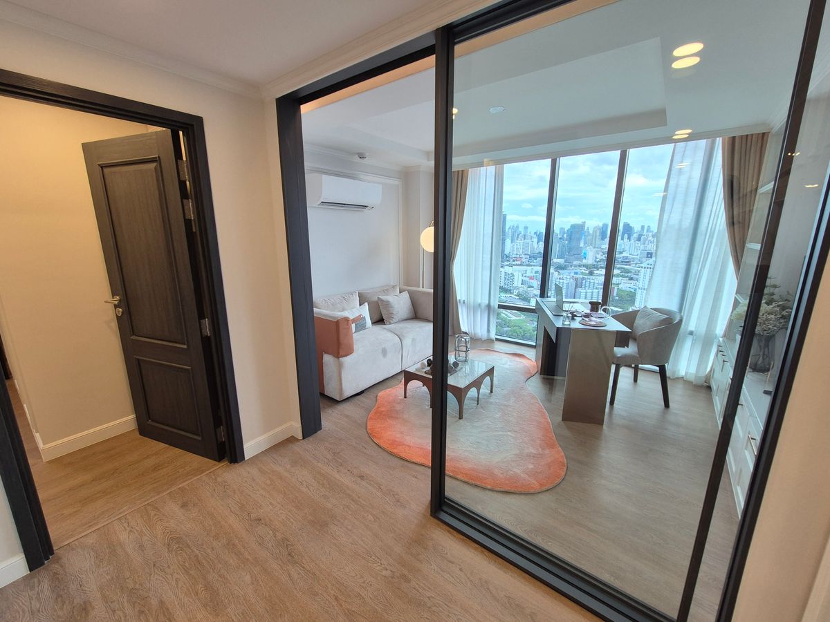 For SaleCondoRama9, Petchburi, RCA : 🔥( DUPLEX PENTHOUSE!! ) #Special room Landmark @MRTA Station Rama 9, hotel-style service, Branded Residences