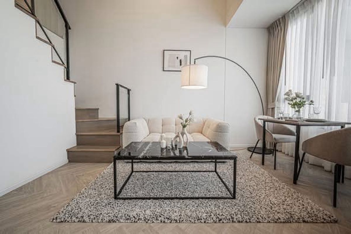 For SaleCondoRama9, Petchburi, RCA : 𝐋𝐚𝐧𝐝𝐦𝐚𝐫𝐤 @𝐌𝐑𝐓 𝐑𝐚𝐦𝐚𝟗 New room, 1 hand, comfortable installments 𝟏𝟏, 𝟎𝟎𝟎/month, do not have to pay down payment Ready Free every fee. Yes, urgent payment.