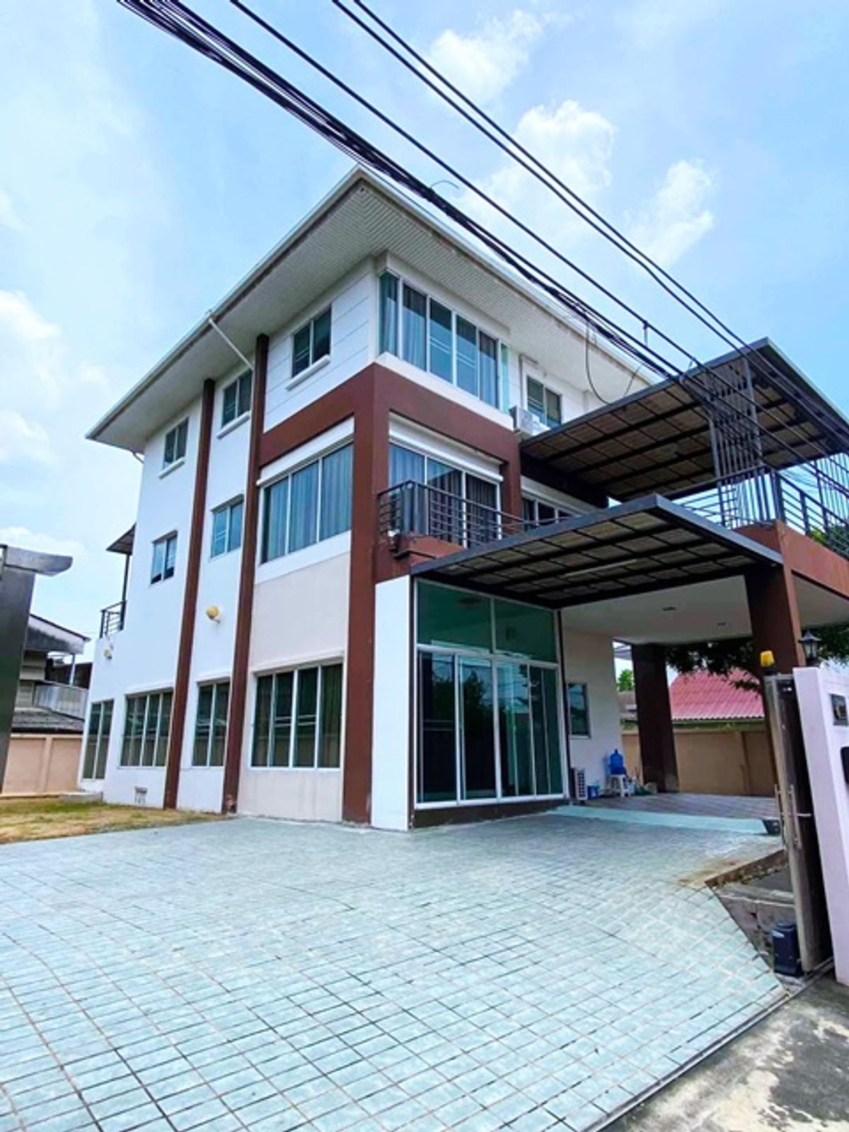 ให้เช่าบ้านเกษตร นวมินทร์ ลาดปลาเค้า : ให้เช่าคฤหาสน์ เดี่ยว 5นอน 3 ชั้น 102ตร.ว. พหล ประเสริฐมนูกิจ 1-11 จอดรถ 6คัน ม.เกษตร ลาดปลาเค้า 402ตร.ม. สุกี้ตี๋น้อย เกษตร-นวมินทร์