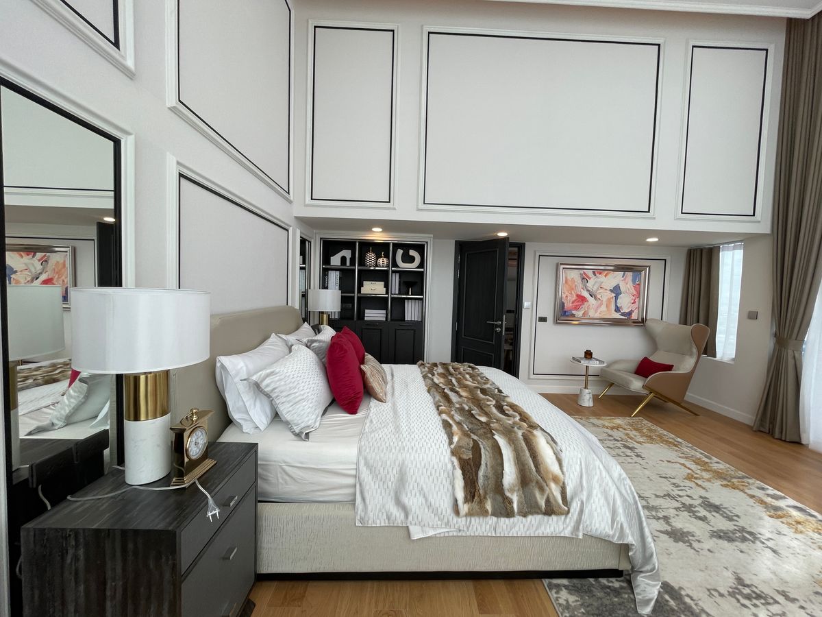 ขายคอนโดพระราม 9 เพชรบุรีตัดใหม่ RCA : ขายคอนโด แลนด์มาร์ค แอท เอ็มอาร์ทีเอ สเตชั่น: Penthouses 3 ห้องน้อน 3 ห้องน้ำ ตกแต่งครบพร้อมเข้าอยู่  นิยามใหม่ของการใช้ชีวิตใจกลางกรุงเทพฯ คอนโดมิเนียม Branded Residence โดย Cassia (Banyan Group) Mega Mixed-Use ใกล้ MRT สายสีส้ม เพียง 350 เมตร  