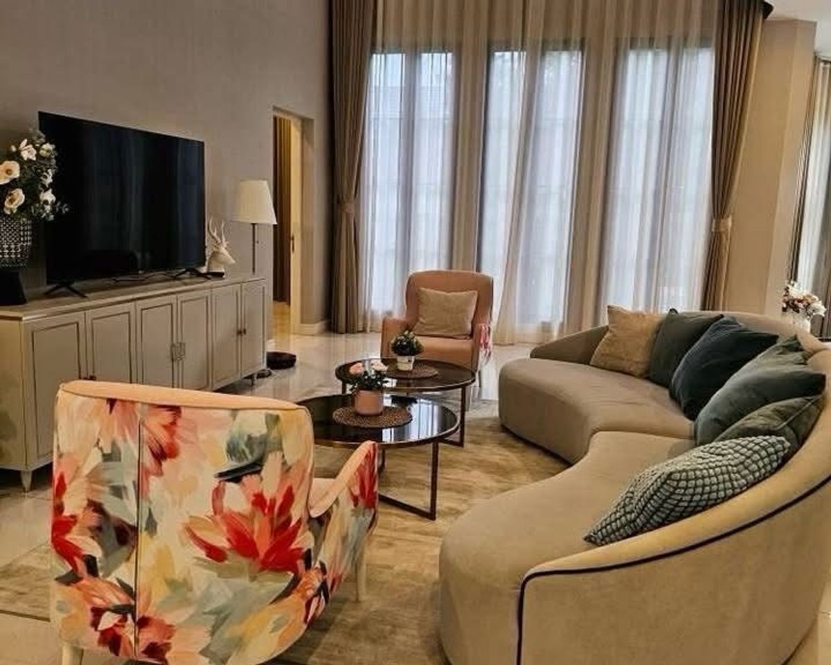 ให้เช่าบ้านพัฒนาการ ศรีนครินทร์ : 🎉Rent นาราสิริ กรุงเทพกรีฑา 🎉 5 bedroom 🎉 687  sq.m🎉 490,000 baht/month🎉
