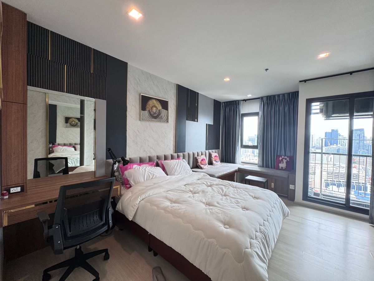 For RentCondoWitthayu, Chidlom, Langsuan, Ploenchit : Life One Wireless, beautiful room, available for rent, special price 22,000/month