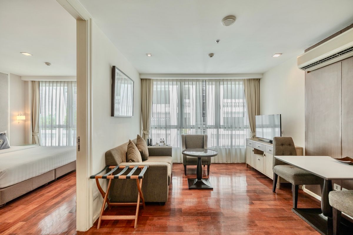 ให้เช่าคอนโดสุขุมวิท อโศก ทองหล่อ : 🐾 ให้เช่า! คอนโด Pet-Friendly | G.M. Service Apartment สุขุมวิท | 1 ห้องนอน เฟอร์นิเจอร์ครบ ใกล้ BTS พร้อมพงษ์ & อโศก