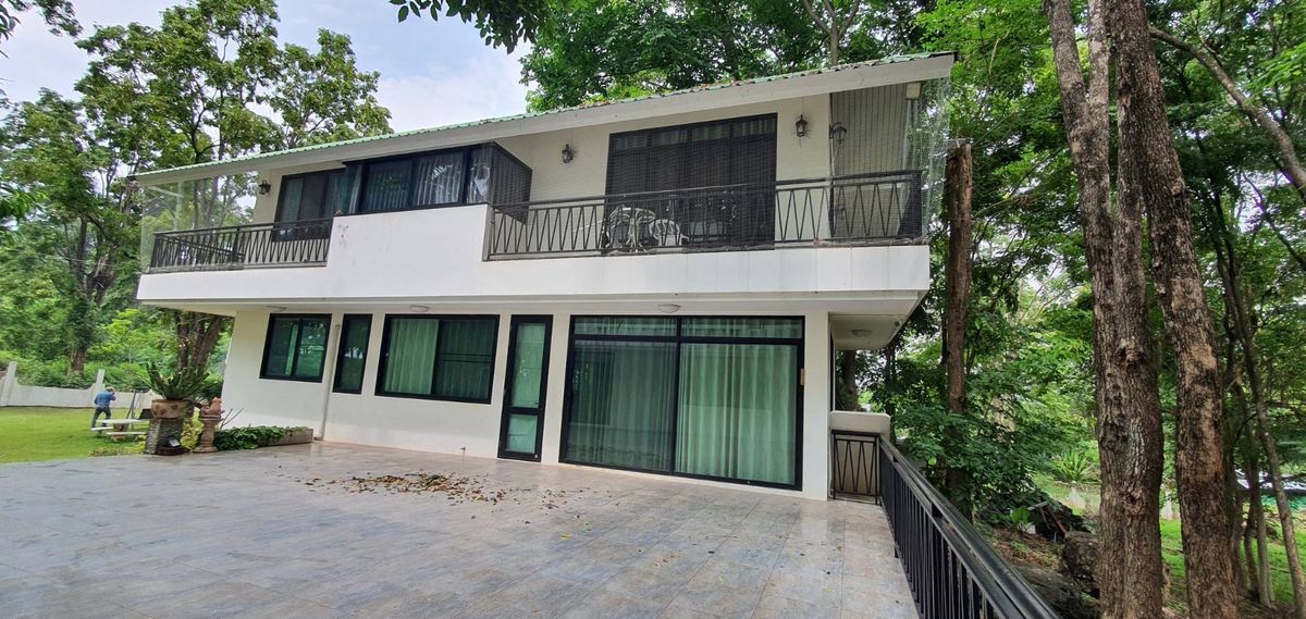For SaleHousePak Chong KhaoYai : Sell ​​Khao Yai Villa, Pak Chong 2 rai.