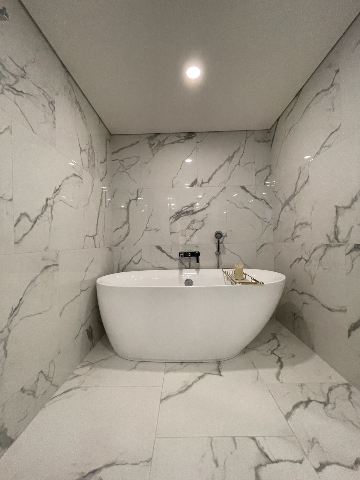 ขายคอนโดพระราม 9 เพชรบุรีตัดใหม่ RCA : ขายคอนโด แลนด์มาร์ค แอท เอ็มอาร์ทีเอ สเตชั่น: Penthouses 3 ห้องน้อน 3 ห้องน้ำ ตกแต่งครบพร้อมเข้าอยู่  นิยามใหม่ของการใช้ชีวิตใจกลางกรุงเทพฯ คอนโดมิเนียม Branded Residence โดย Cassia (Banyan Group) Mega Mixed-Use ใกล้ MRT สายสีส้ม เพียง 350 เมตร  