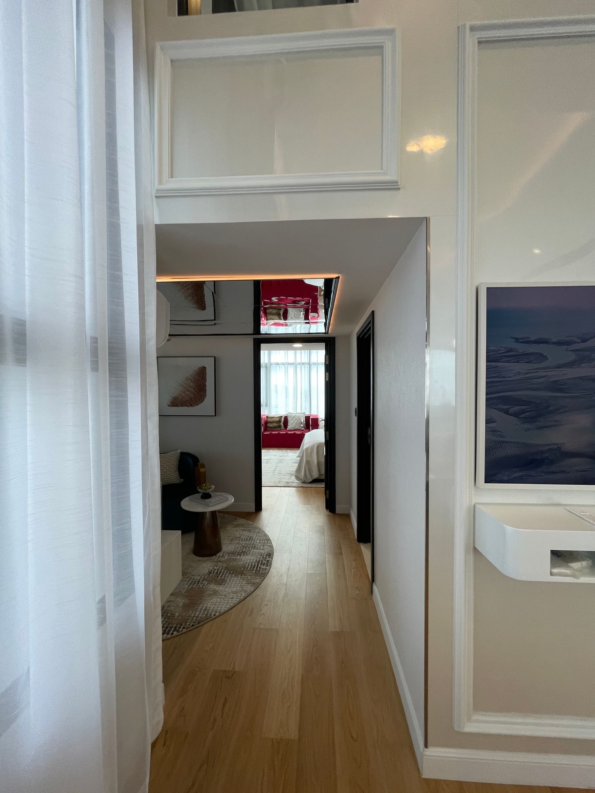 ขายคอนโดพระราม 9 เพชรบุรีตัดใหม่ RCA : ขายคอนโด แลนด์มาร์ค แอท เอ็มอาร์ทีเอ สเตชั่น: Penthouses 3 ห้องน้อน 3 ห้องน้ำ ตกแต่งครบพร้อมเข้าอยู่  นิยามใหม่ของการใช้ชีวิตใจกลางกรุงเทพฯ คอนโดมิเนียม Branded Residence โดย Cassia (Banyan Group) Mega Mixed-Use ใกล้ MRT สายสีส้ม เพียง 350 เมตร  