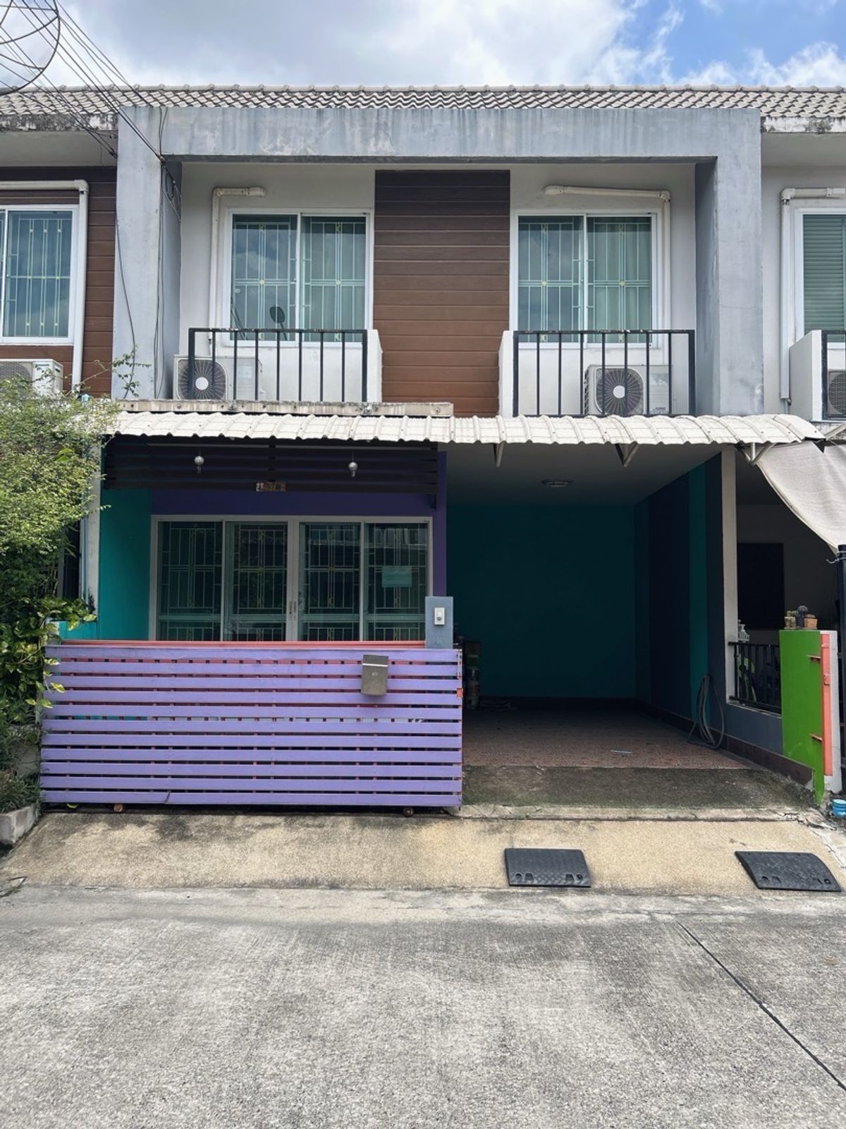 ขายทาวน์โฮมแจ้งวัฒนะ เมืองทอง : อารียา เดอะ คัลเลอร์ ติวานนท์ ปากเกร็ดตรงข้ามตลาดดวงแก้ว  

              