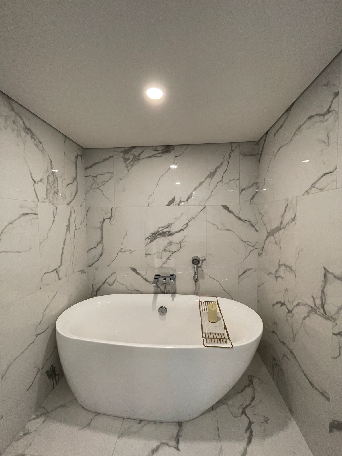 ขายคอนโดพระราม 9 เพชรบุรีตัดใหม่ RCA : ขายคอนโด แลนด์มาร์ค แอท เอ็มอาร์ทีเอ สเตชั่น: Penthouses 3 ห้องน้อน 3 ห้องน้ำ ตกแต่งครบพร้อมเข้าอยู่  นิยามใหม่ของการใช้ชีวิตใจกลางกรุงเทพฯ คอนโดมิเนียม Branded Residence โดย Cassia (Banyan Group) Mega Mixed-Use ใกล้ MRT สายสีส้ม เพียง 350 เมตร  