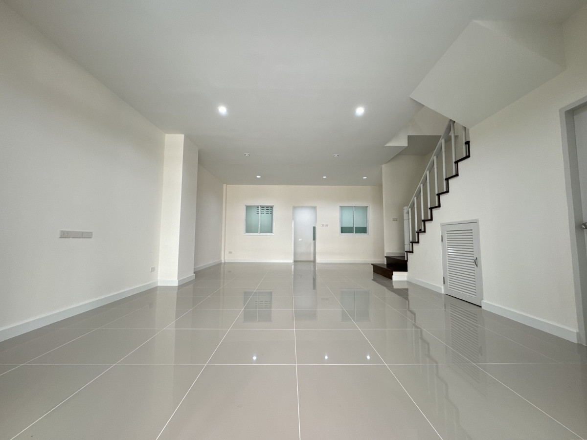 ขายทาวน์โฮมพระราม 5 ราชพฤกษ์ บางกรวย : ขายทาวน์เฮ้าส์/ทาวน์โฮม  ปริญลักษณ์ ไลท์ พระราม 5 บางกร่าง เมืองนนทบุรี นนทบุรี  CX-147189