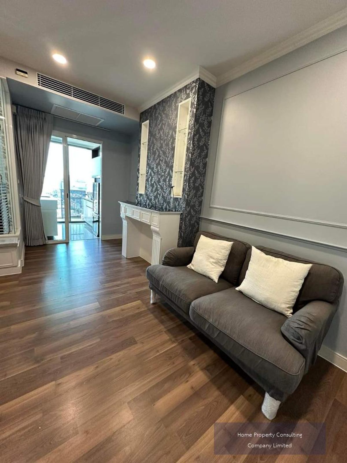 For SaleCondoOnnut, Udomsuk : Quick sale, cheap sales! The Room Sukhumvit 62, near BTS Punnawithi (14 m/1 minute), interested in negotiating @condobkk (with @) Code H33188