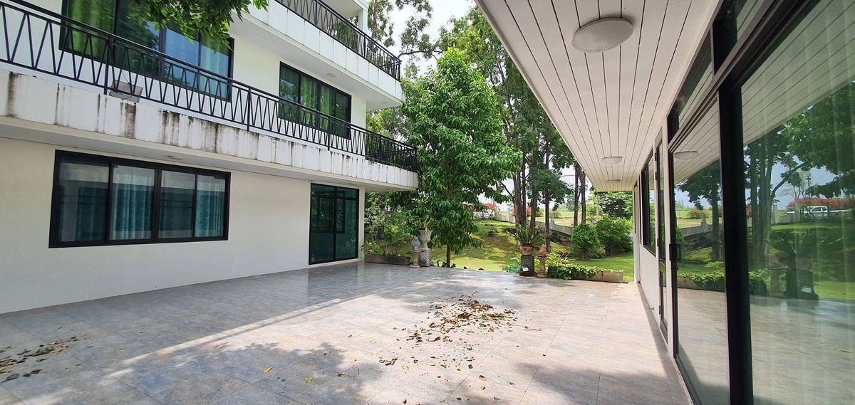 For SaleHousePak Chong KhaoYai : Sell ​​Khao Yai Villa, Pak Chong 2 rai.