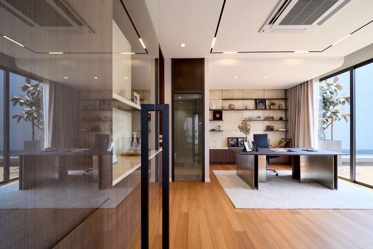 ขายบ้านลาดพร้าว เซ็นทรัลลาดพร้าว : 📢👇บ้านหรู 3 ชั้น ย่านลาดพร้าว พร้อมลิฟต์และสระว่ายน้ำส่วนตัว (ภาพบ้านตัวอย่าง)