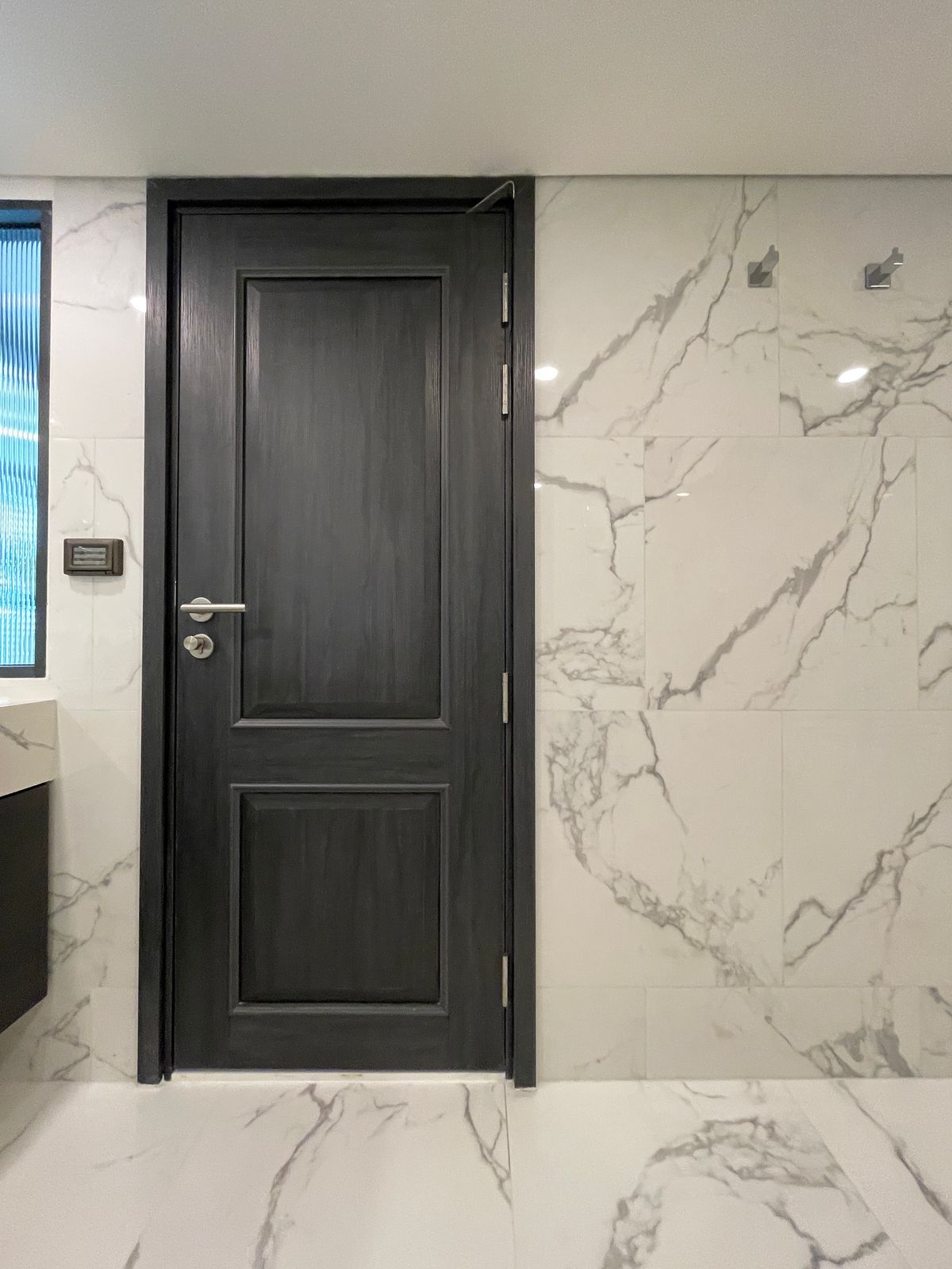 ขายคอนโดพระราม 9 เพชรบุรีตัดใหม่ RCA : ขายคอนโด แลนด์มาร์ค แอท เอ็มอาร์ทีเอ สเตชั่น: Penthouses 3 ห้องน้อน 3 ห้องน้ำ ตกแต่งครบพร้อมเข้าอยู่  นิยามใหม่ของการใช้ชีวิตใจกลางกรุงเทพฯ คอนโดมิเนียม Branded Residence โดย Cassia (Banyan Group) Mega Mixed-Use ใกล้ MRT สายสีส้ม เพียง 350 เมตร  