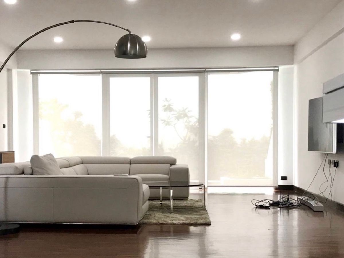 ขายทาวน์โฮมสุขุมวิท อโศก ทองหล่อ : ขาย Townhome Prompak Place ขนาด 180 Sq.m พิเศษเพียง 25.75 MB ติดต่อ 086-795-9997 (จิมมี่)