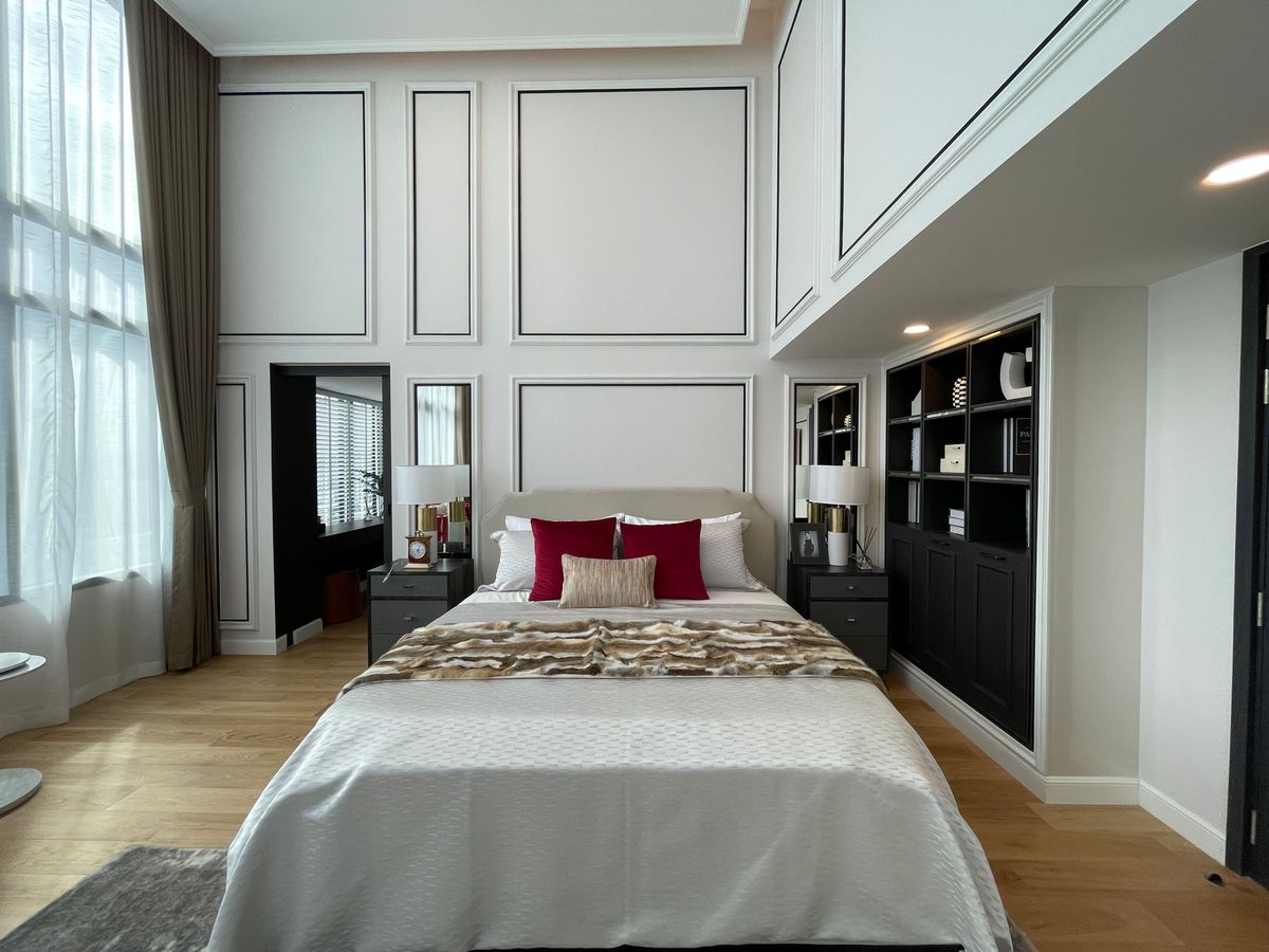 ขายคอนโดพระราม 9 เพชรบุรีตัดใหม่ RCA : ขายคอนโด แลนด์มาร์ค แอท เอ็มอาร์ทีเอ สเตชั่น: Penthouses 3 ห้องน้อน 3 ห้องน้ำ ตกแต่งครบพร้อมเข้าอยู่  นิยามใหม่ของการใช้ชีวิตใจกลางกรุงเทพฯ คอนโดมิเนียม Branded Residence โดย Cassia (Banyan Group) Mega Mixed-Use ใกล้ MRT สายสีส้ม เพียง 350 เมตร  