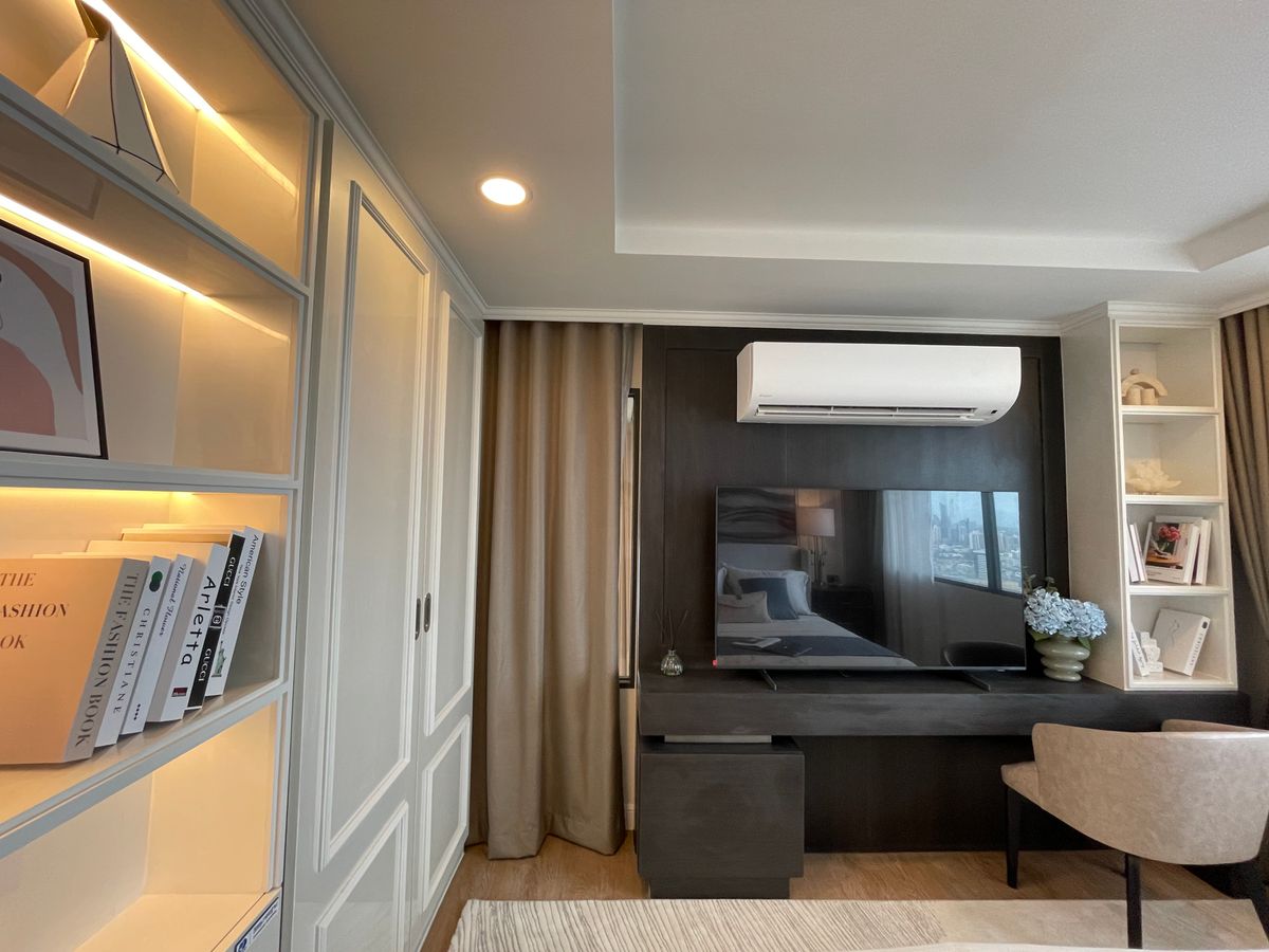 ขายคอนโดพระราม 9 เพชรบุรีตัดใหม่ RCA : ขายคอนโด แลนด์มาร์ค แอท เอ็มอาร์ทีเอ สเตชั่น: Penthouses 3 ห้องน้อน 3 ห้องน้ำ ตกแต่งครบพร้อมเข้าอยู่  นิยามใหม่ของการใช้ชีวิตใจกลางกรุงเทพฯ คอนโดมิเนียม Branded Residence โดย Cassia (Banyan Group) Mega Mixed-Use ใกล้ MRT สายสีส้ม เพียง 350 เมตร  