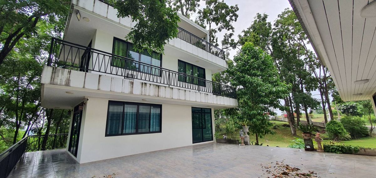 For SaleHousePak Chong KhaoYai : Sell ​​Khao Yai Villa, Pak Chong 2 rai.