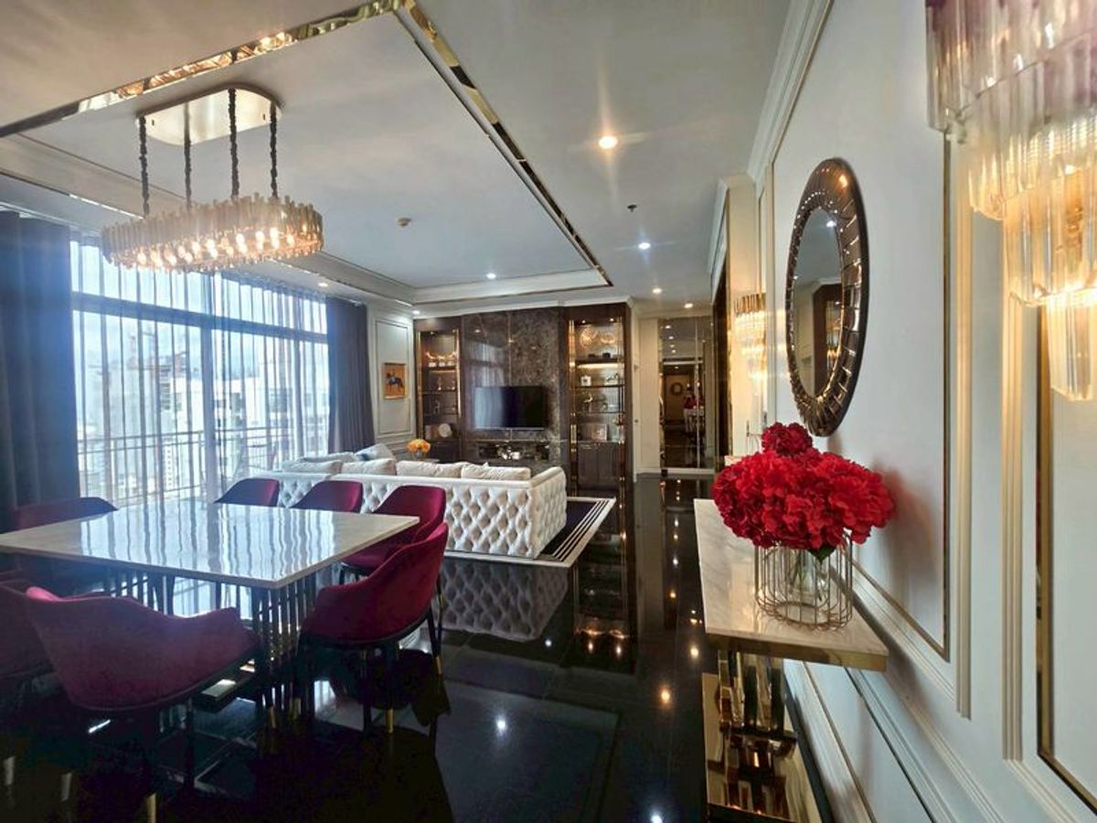 ให้เช่าคอนโดพระราม 9 เพชรบุรีตัดใหม่ RCA : ▲ Supalai Wellington 1 ▲275 Sq.m. | 200k | 4 bed, 5 bath, 1 Maid, 4parking | 086-9299929 | Punny