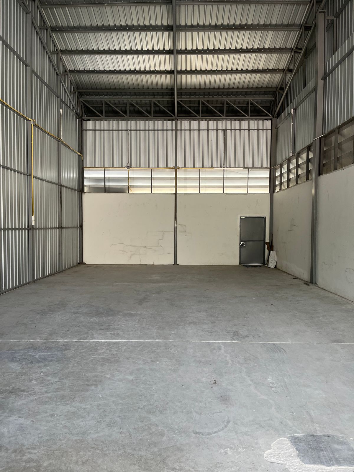 For RentWarehouseChaengwatana, Muangthong : Rent a warehouse 160 sqm. Good location, cheap price, Pak Kred Tiwanon-Srisaman-Songprapha-Muang Thong Thani