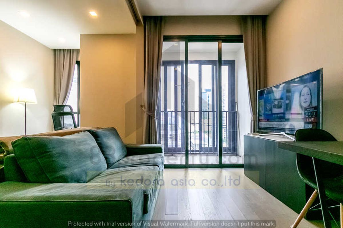ให้เช่าคอนโดสุขุมวิท อโศก ทองหล่อ : "Ashton Asoke" high-rise condominium conveniently located near BTS Asok.