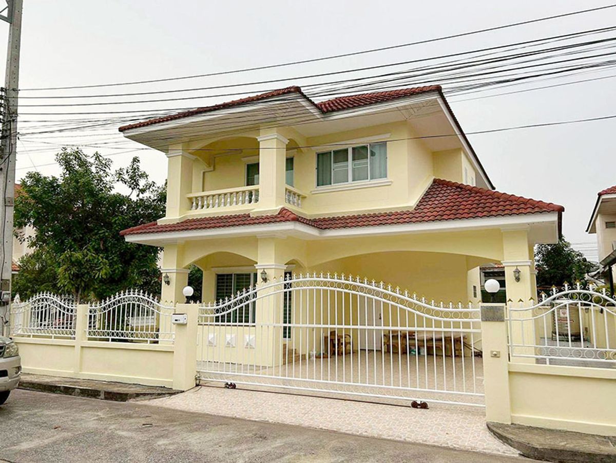 ให้เช่าบ้านเชียงใหม่ : บ้านในโครงการ ให้เช่าเดือนละ 23,000 บาท เดินทางเพียง 10 นาทีถึงตลาดเจริญเจริญ No.13H621