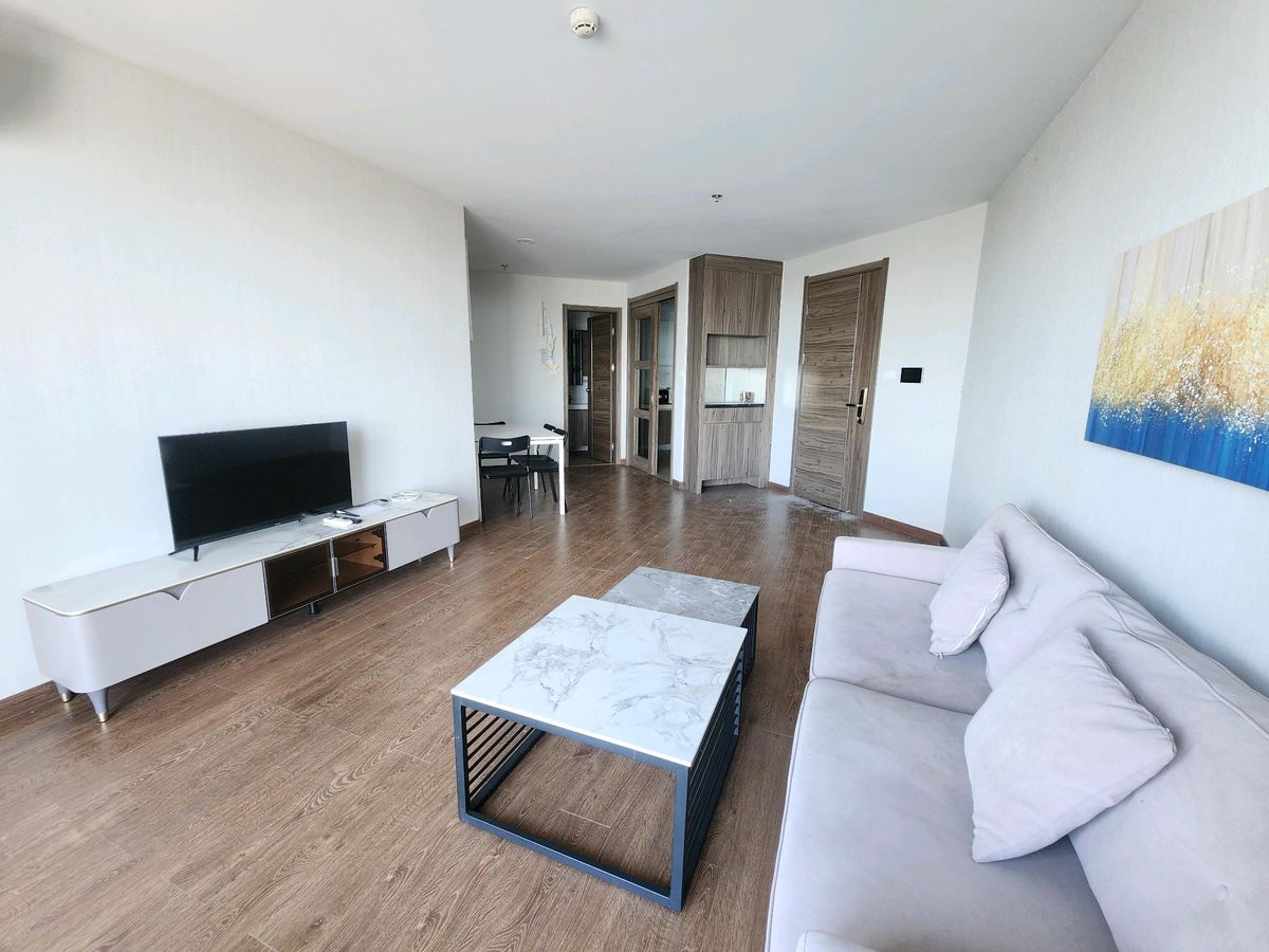 For RentCondoRatchadapisek, Huaikwang, Suttisan : 🔴21,000฿🔴 𝐀𝐫𝐭𝐢𝐬𝐚𝐧 𝐑𝐚𝐭𝐜𝐡𝐚𝐝𝐚┃Artisan Ratchada ✅ near MRT Cultural Center​ Happy to serve you. If interested, contact 𝙇𝙄𝙉𝙀 (reply very quickly):​📱 Property code​ 6810-1707📱: Line ID:@bbcondo88