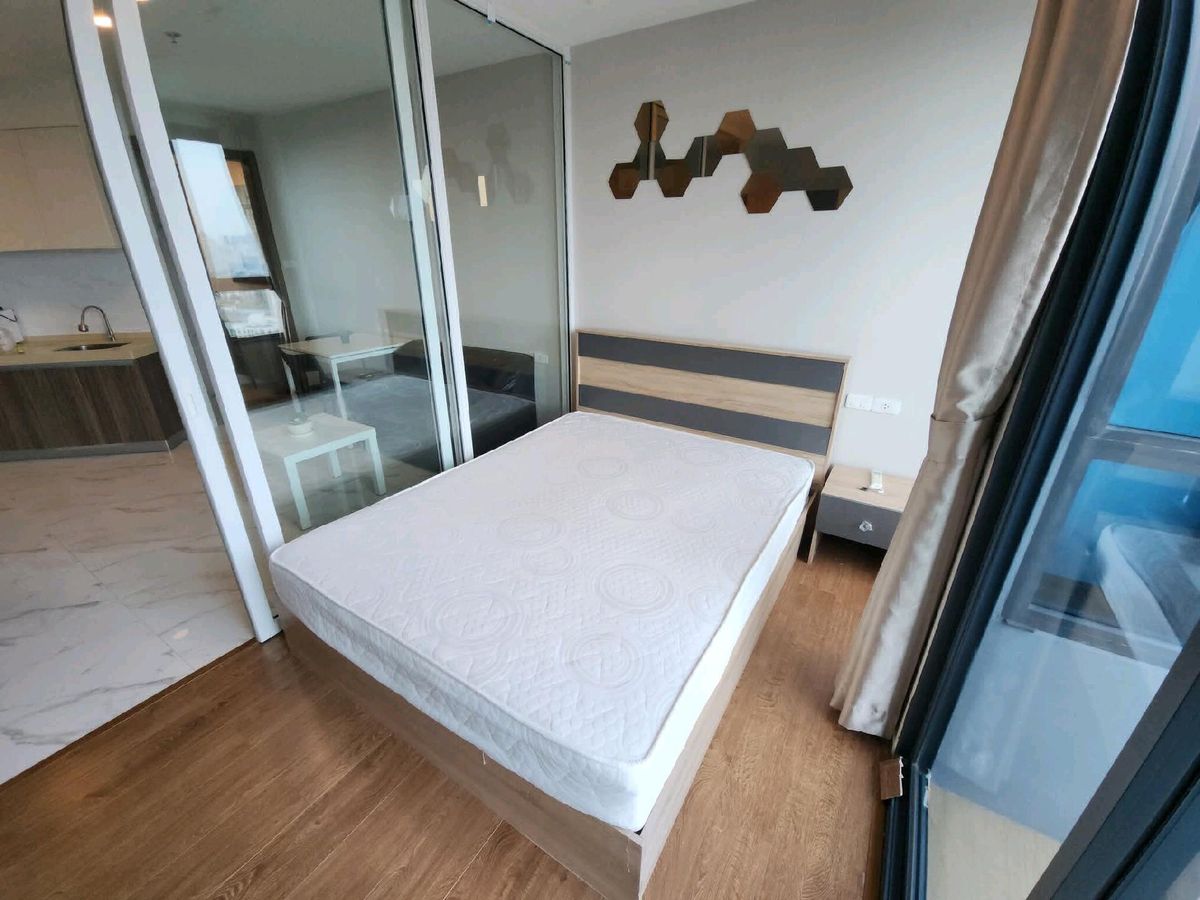 For RentCondoRatchadapisek, Huaikwang, Suttisan : 🔴13,000 ฿ 🔴 𝐀𝐫𝐭𝐢𝐬𝐚𝐧 𝐑𝐚𝐭𝐜𝐡𝐚𝐝𝐚┃ Artisan Ratchada ✅ Near MRT Cultural Center Happy to service 🙏 Interested in greeting 𝙇𝙄𝙉𝙀 Mana (answer very quickly): 📱 Property code 6806-0601 📱: ID LINE:@bbcondo88